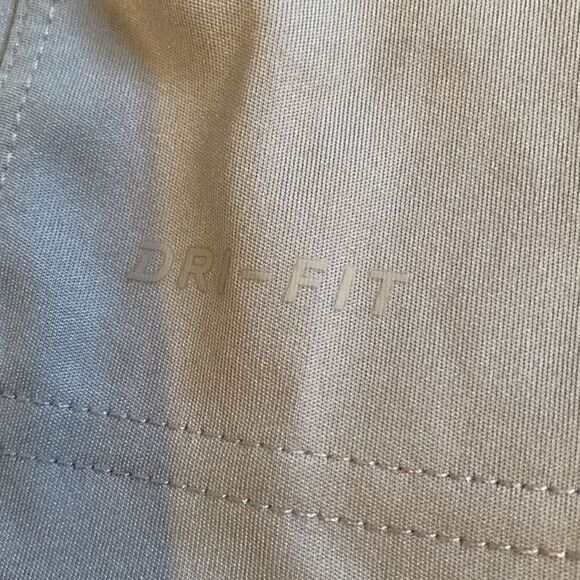 NIKE DRI-FIT TANK TOPS KIDS M LOT OF 2 - Picture 7 of 11